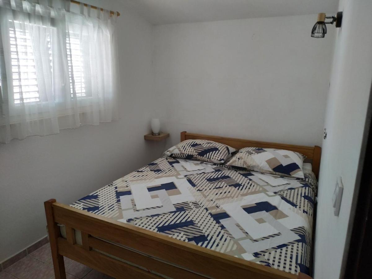Apartment Marica Spadina Tisno Exterior photo
