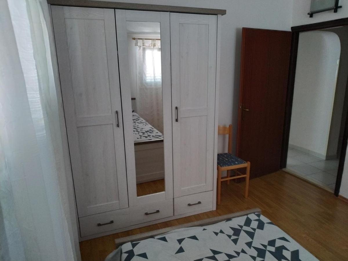 Apartment Marica Spadina Tisno Exterior photo