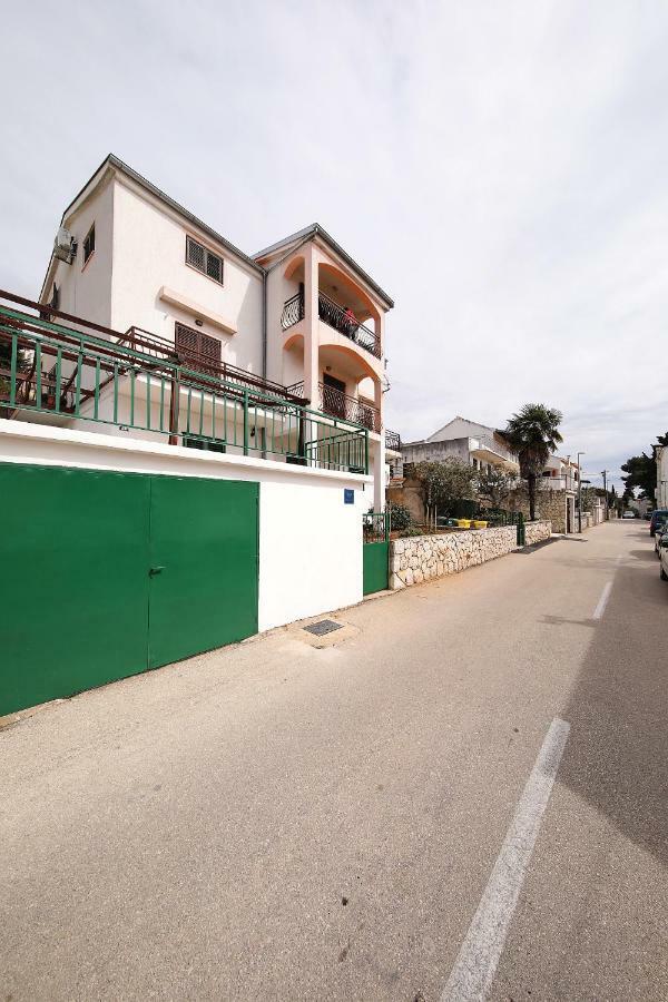 Apartment Marica Spadina Tisno Exterior photo